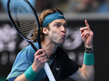 费都开始向 费都开始向